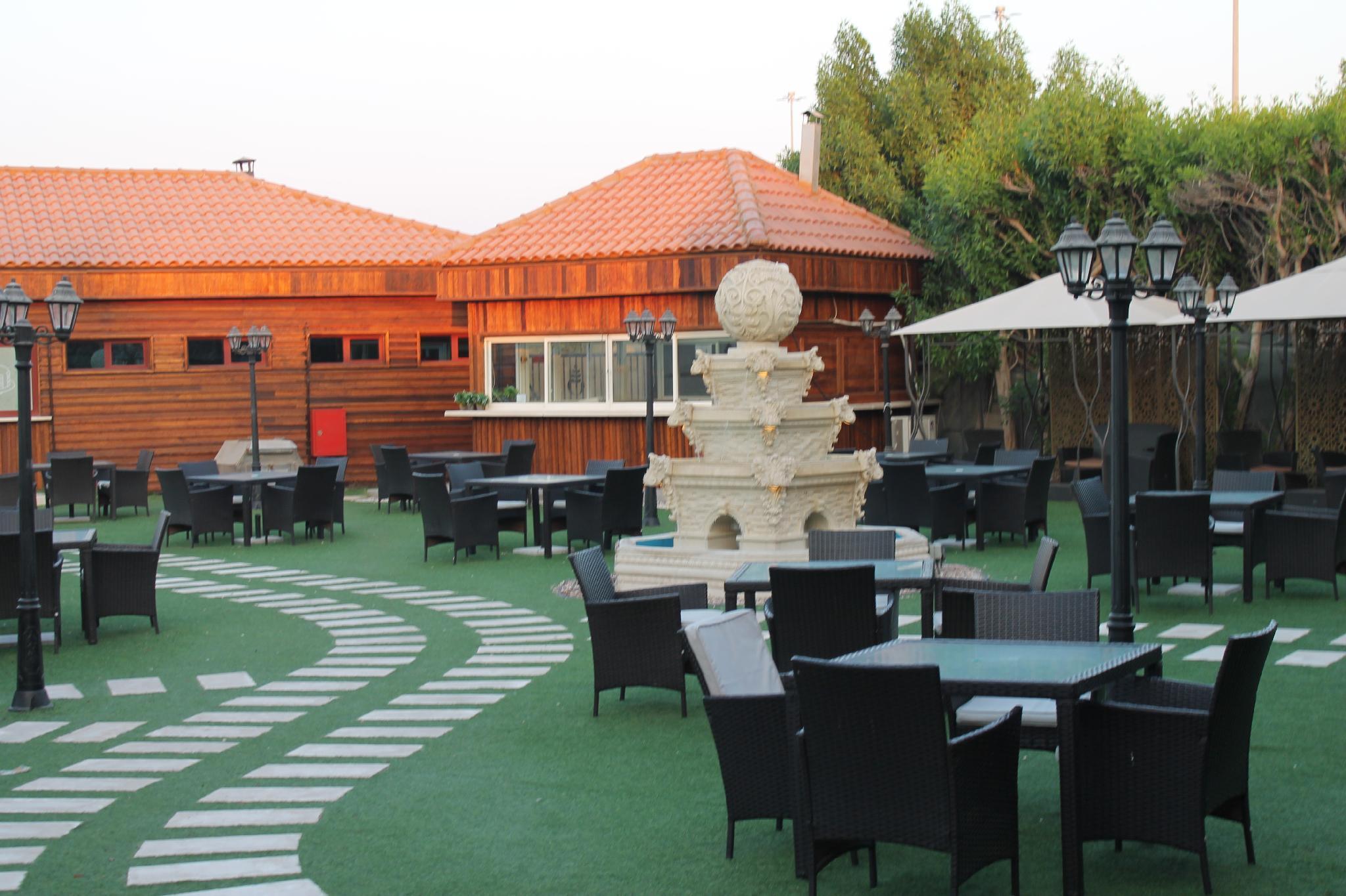 Villaggio Hotel Абу-Даби Экстерьер фото