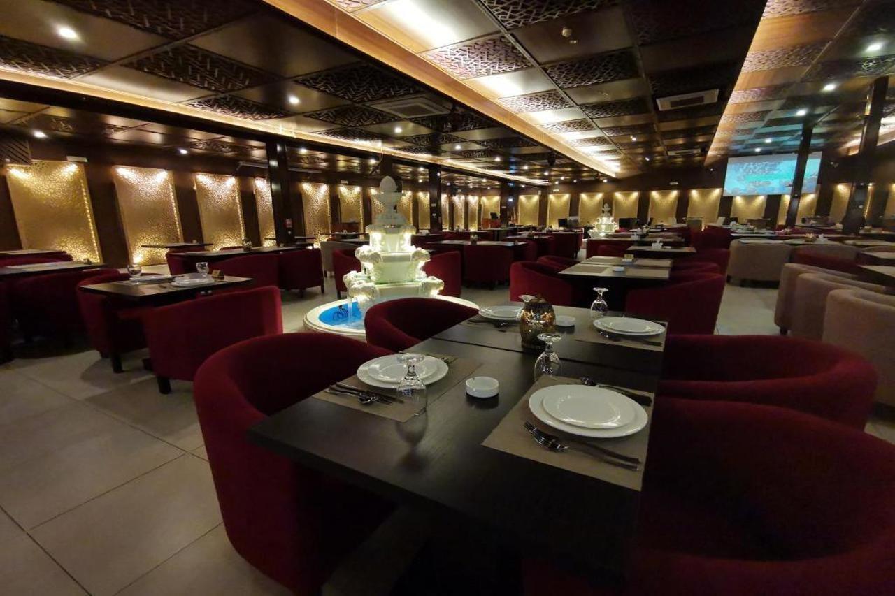 Villaggio Hotel Абу-Даби Экстерьер фото