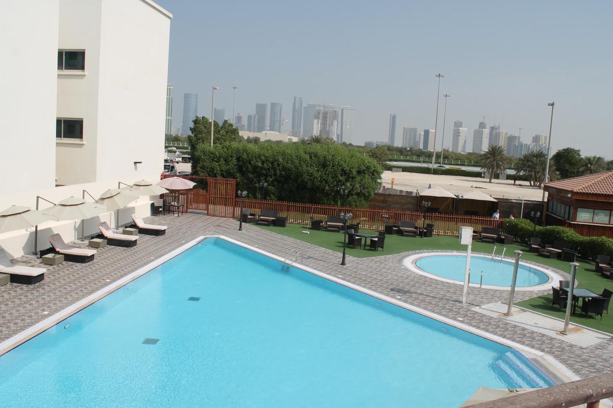 Villaggio Hotel Абу-Даби Экстерьер фото